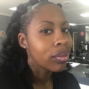 Meet your Posher, Chwana